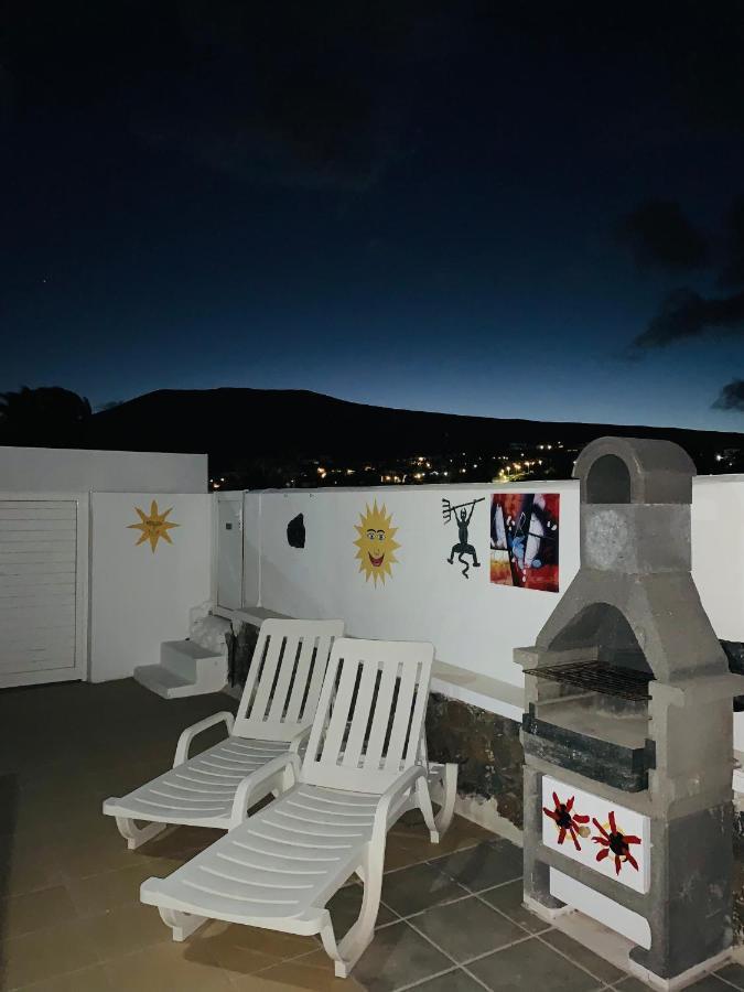 Artsy Casa Timanfaya, Playa Blanca Apartment Exterior photo