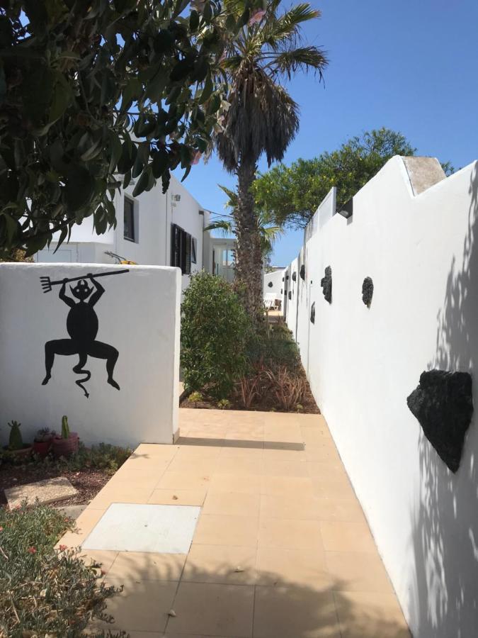 Artsy Casa Timanfaya, Playa Blanca Apartment Exterior photo